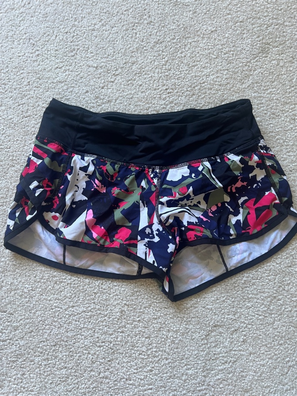 Lululemon Speed Short Pop Cut Boom Juice Multi/BLK